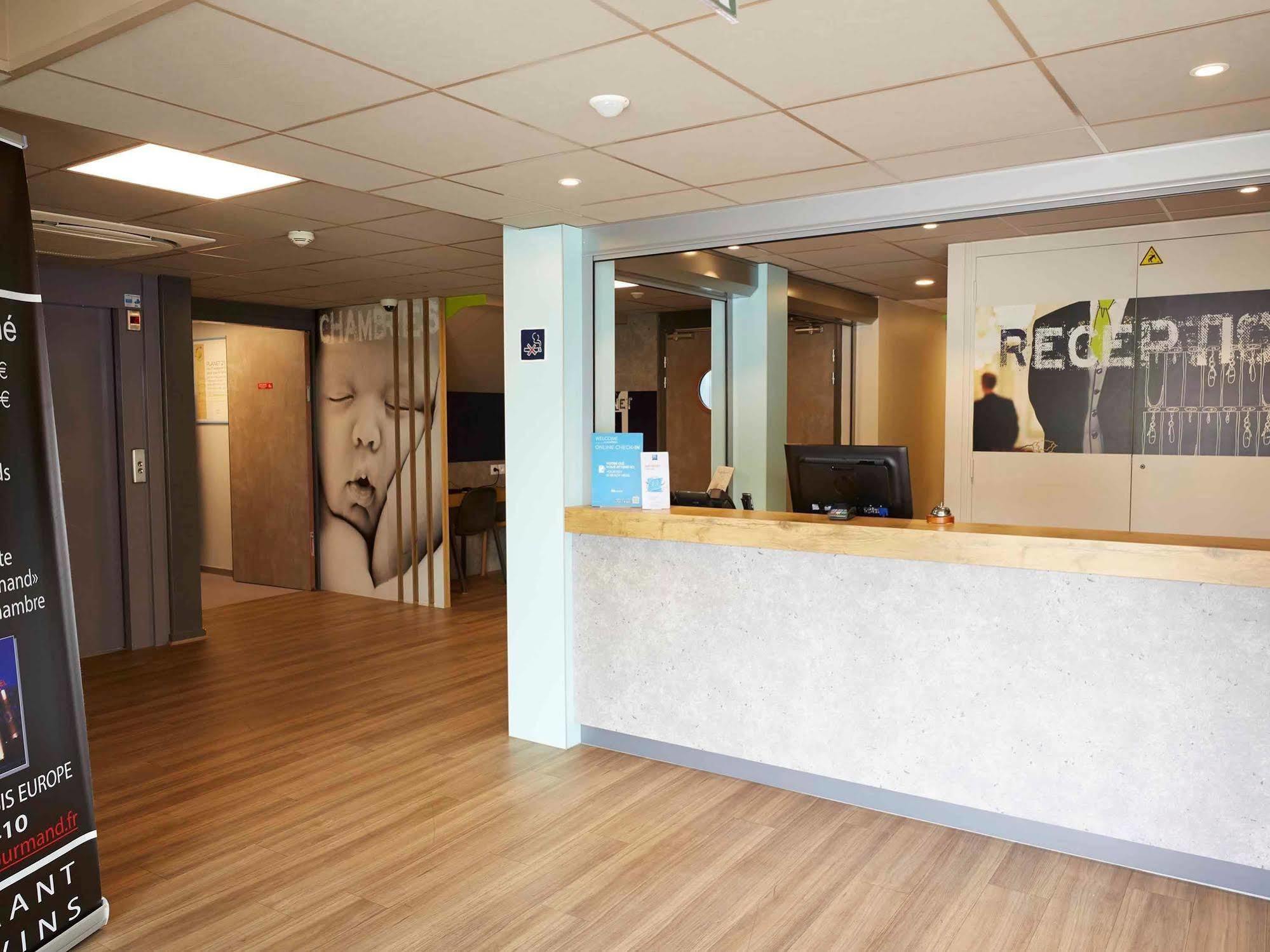 Ibis Budget Sur Saone Nord Hotel 2*